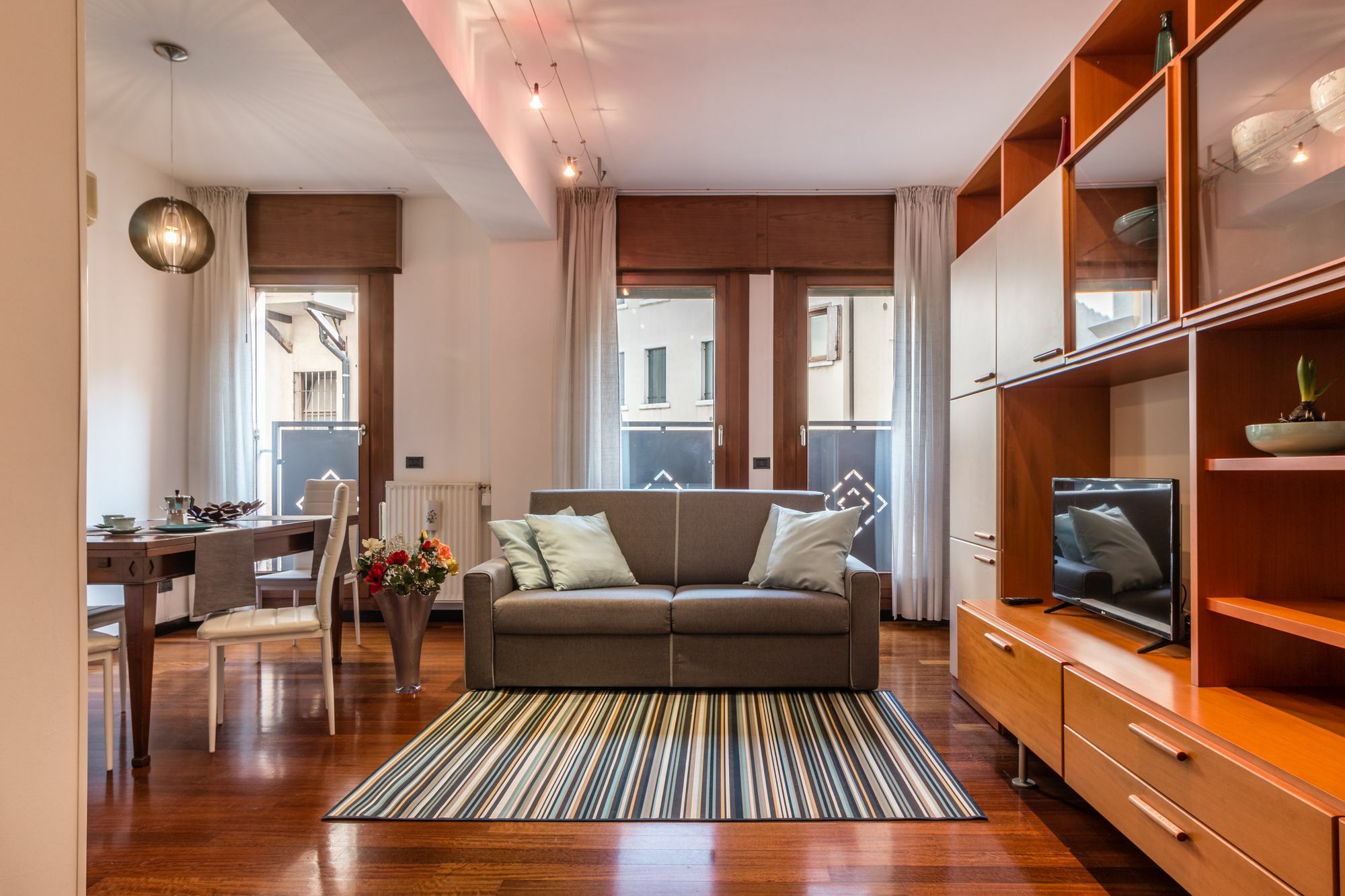 Luca'S House Apartment เตรวิโซ ภายนอก รูปภาพ